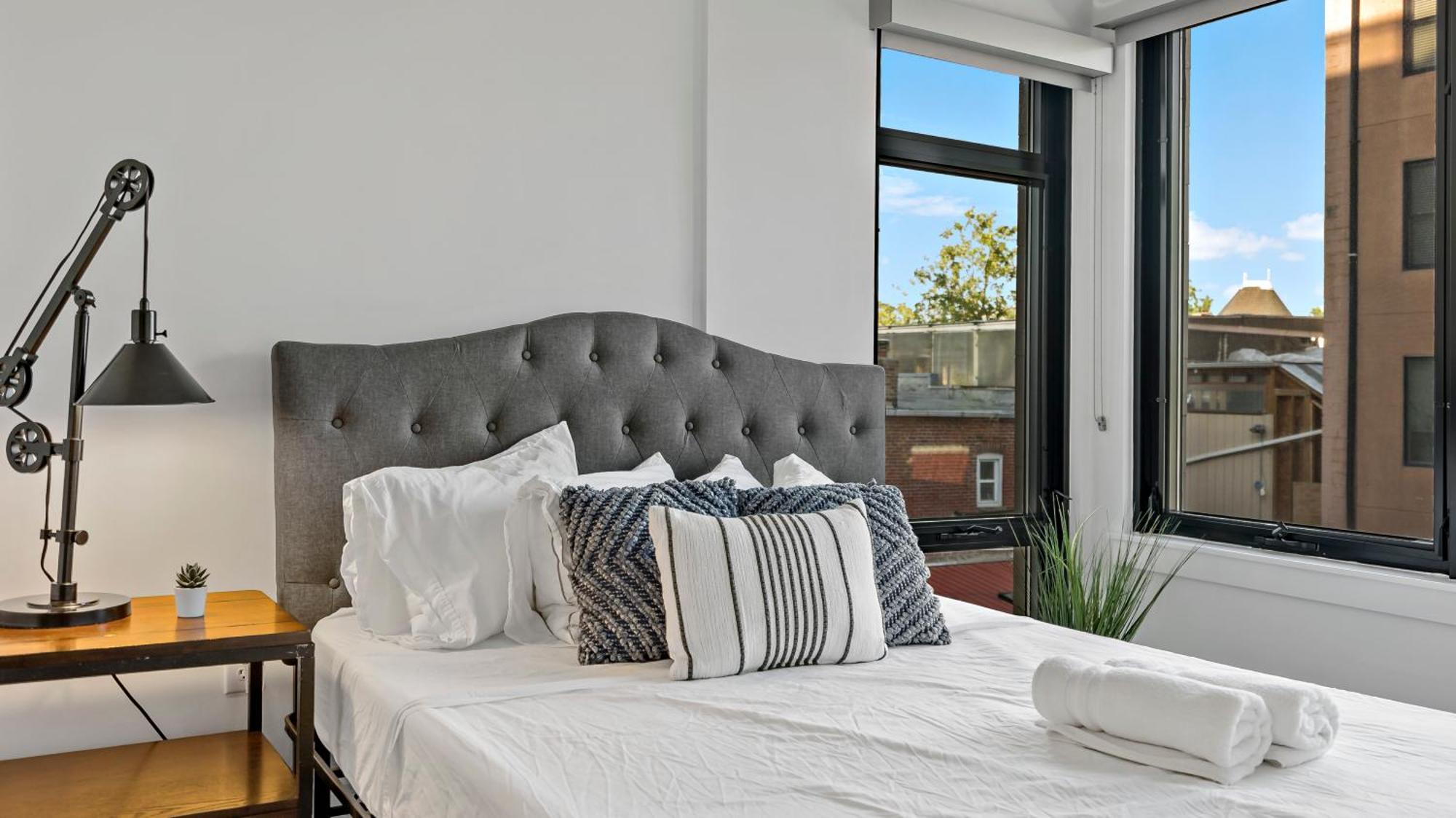 Pure Voyage Shaw Aparthotel Washington Eksteriør bilde